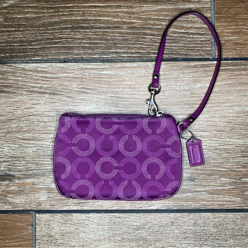 Wrist Purse/Clutch || Coach